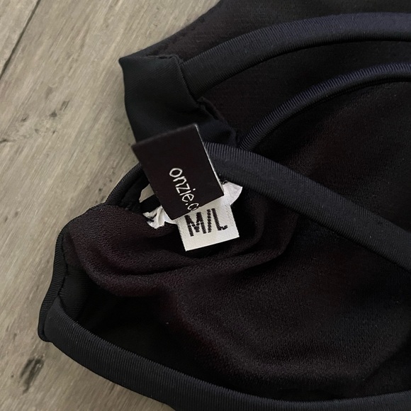 Onzie Vinyasa Sports Bra Black Size M/L - Picture 3 of 4